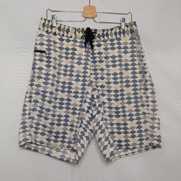 Patagonia Swim Shorts Trunks Board Shorts Cream Blue Gray Multi 10" Mens 36 L XL - Picture 2 of 8